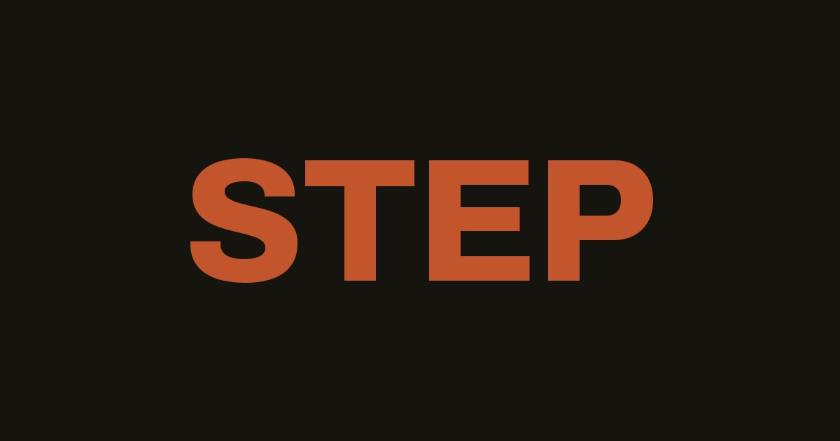 STEP — logo sur fond noir